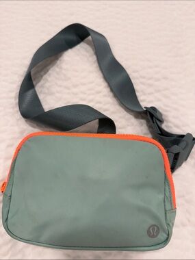 25 liter backpack north face Summit Advanced Mountain Kit Backpack - 25 Litres